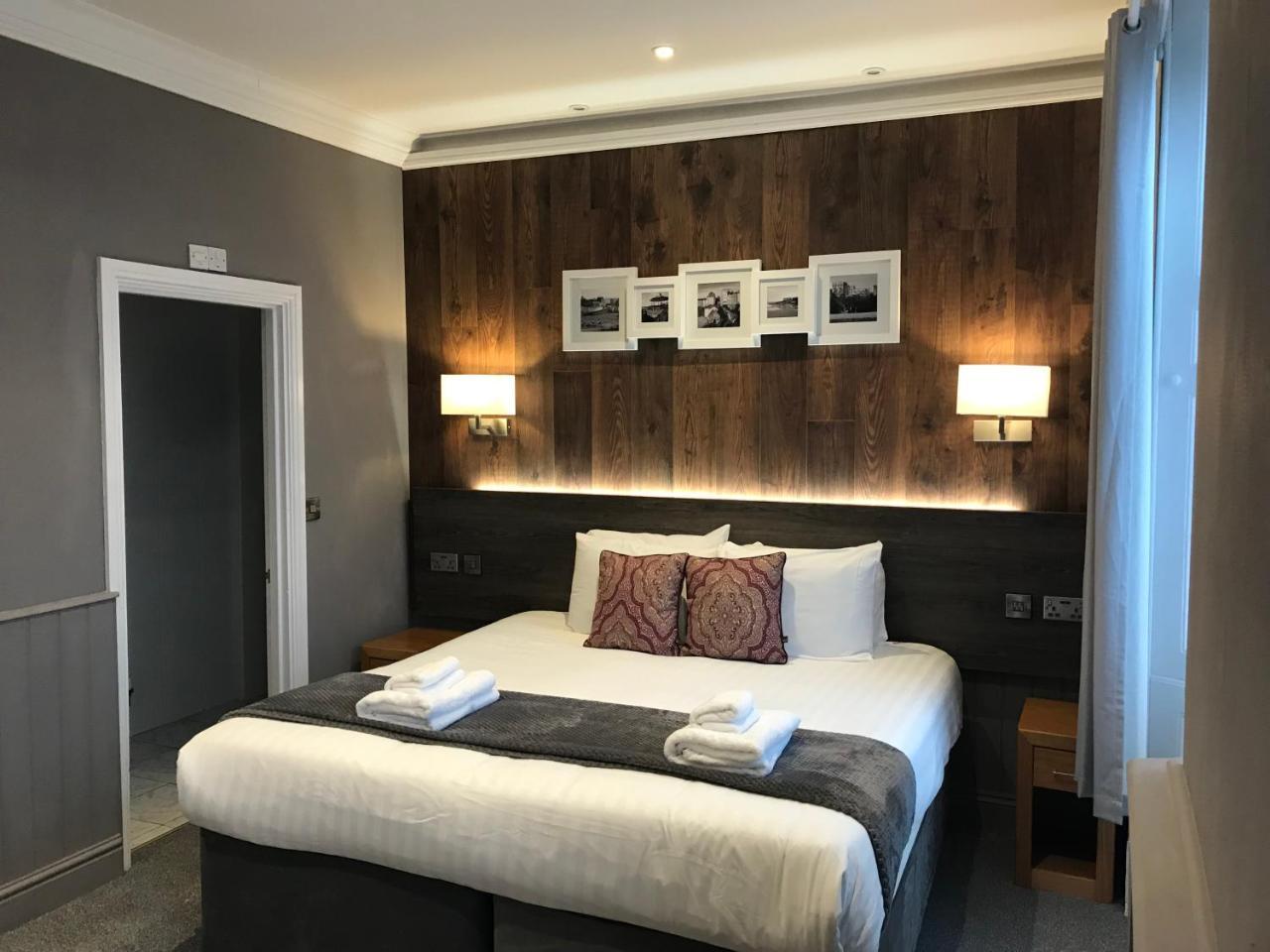 Heywood Spa Hotel Tenby Exterior photo